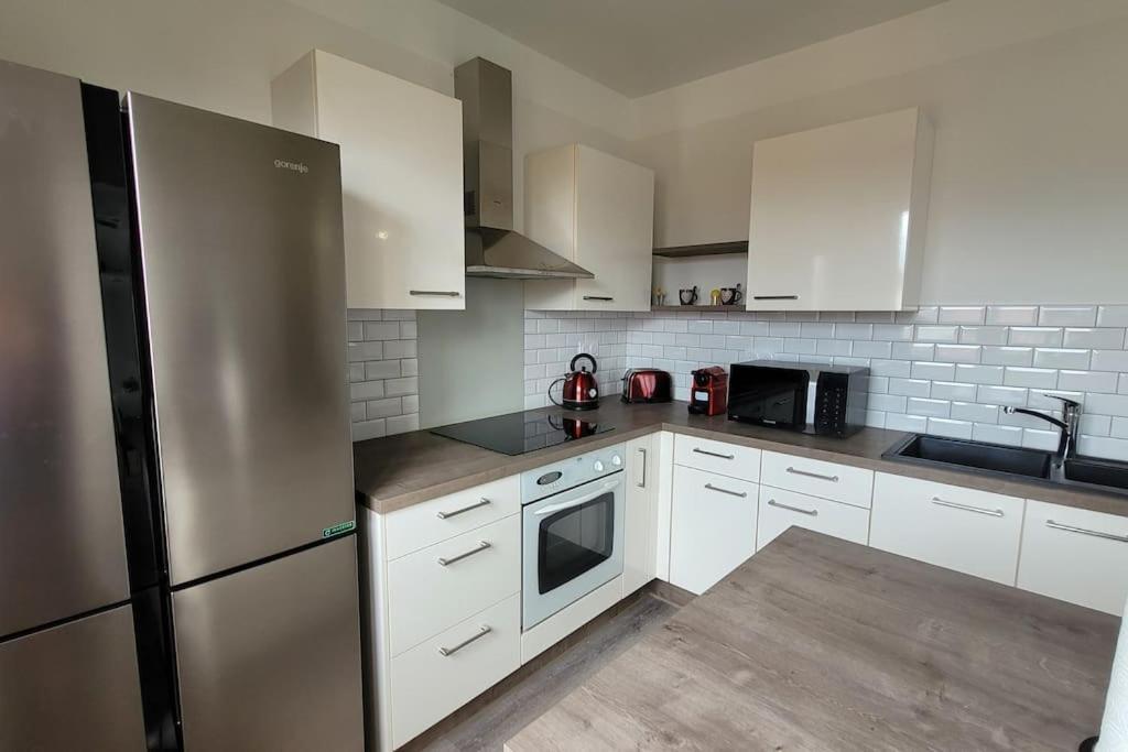 Bel Appartement T5 Neuf Avec 4 Chambres Tarbes Bagian luar foto